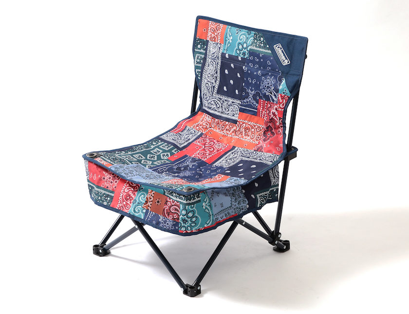 ビームス別注で、コールマンのレジャーギアがバンダナパッチワーク柄に