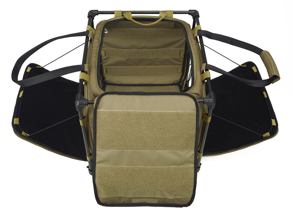 バッグから瞬時にテーブルが出現！ ヘリノックスのフィールドオフィス