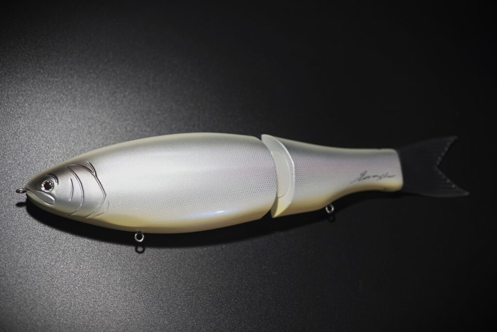 入荷情報】世界最高峰のプレミアムハンドメイドウッドビッグベイト