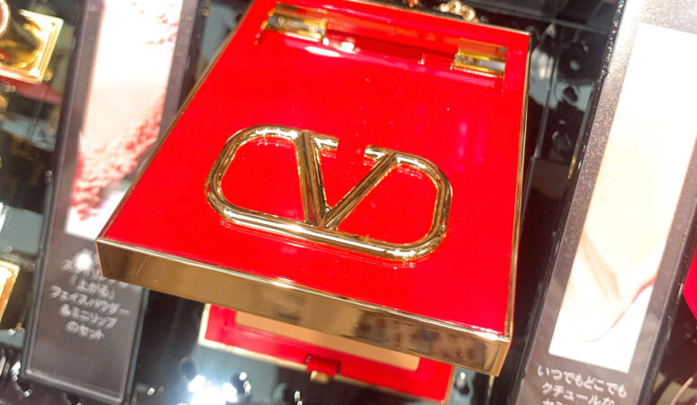 速報！【本日OPEN】ヴァレンティノ ビューティ 表参道ストアの映え