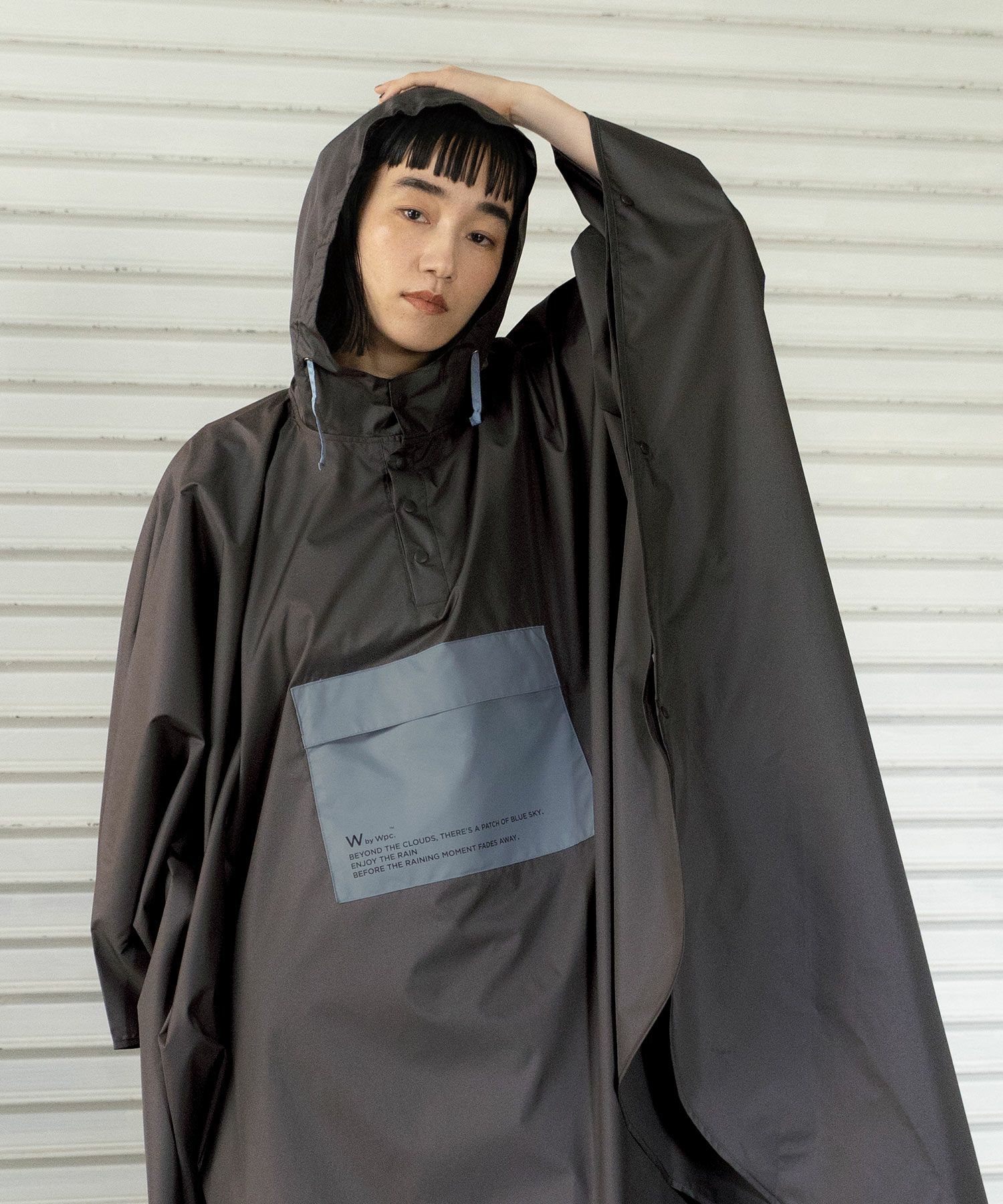 パッカブルポンチョ バイカラーユニセックス W by Wpc. ギフト対象