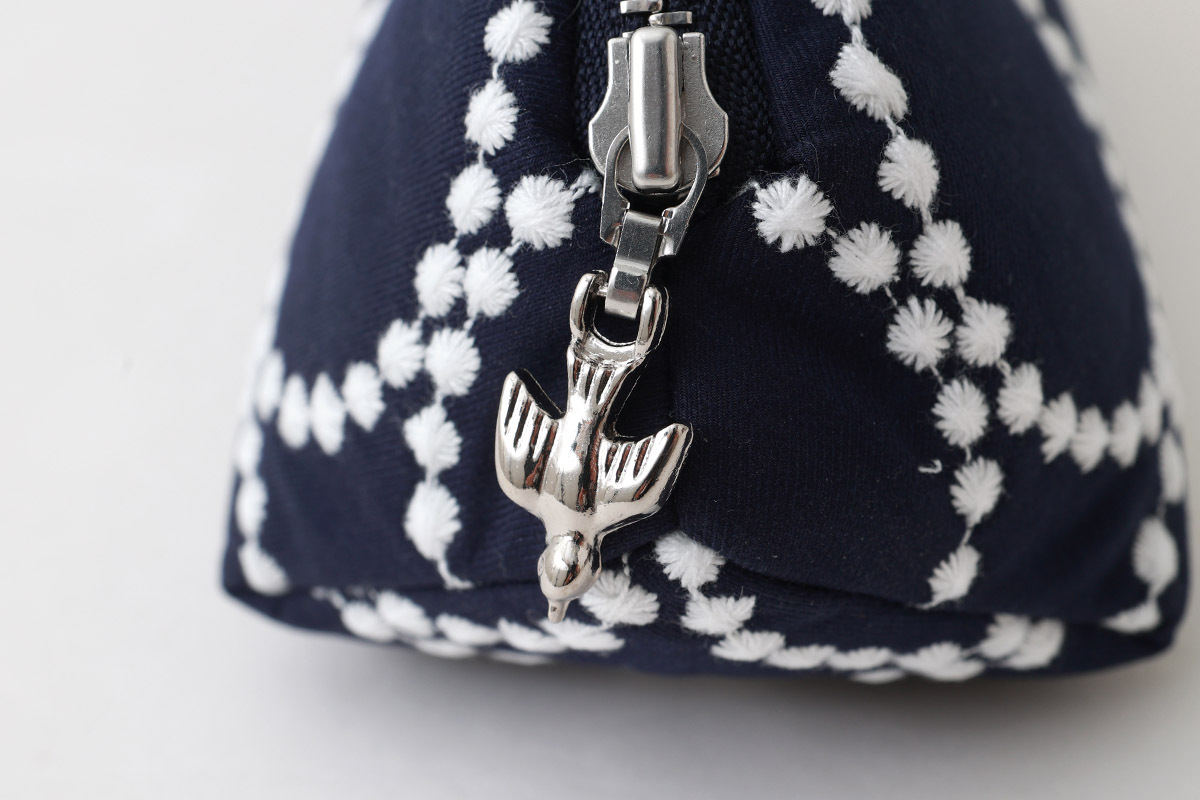 mina perhonen ミナぺルホネン quartz pouch -tambourine-