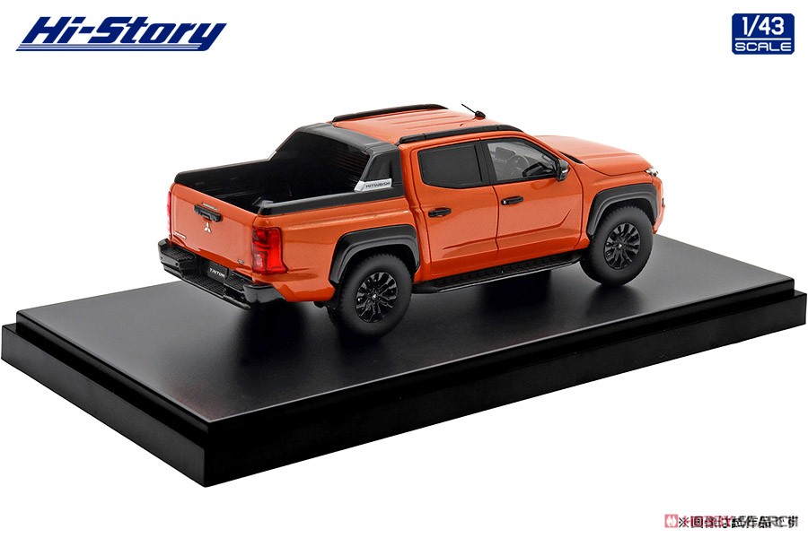 MITSUBISHI TRITON Double Cab 4WD (2024) ヤマブキオレンジメタリック