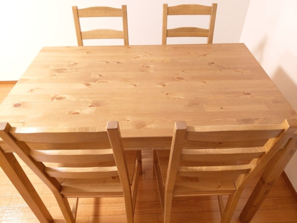 IKEAの格安ダイニングテーブル「ヨックモック」を作ってみた！【コスパ