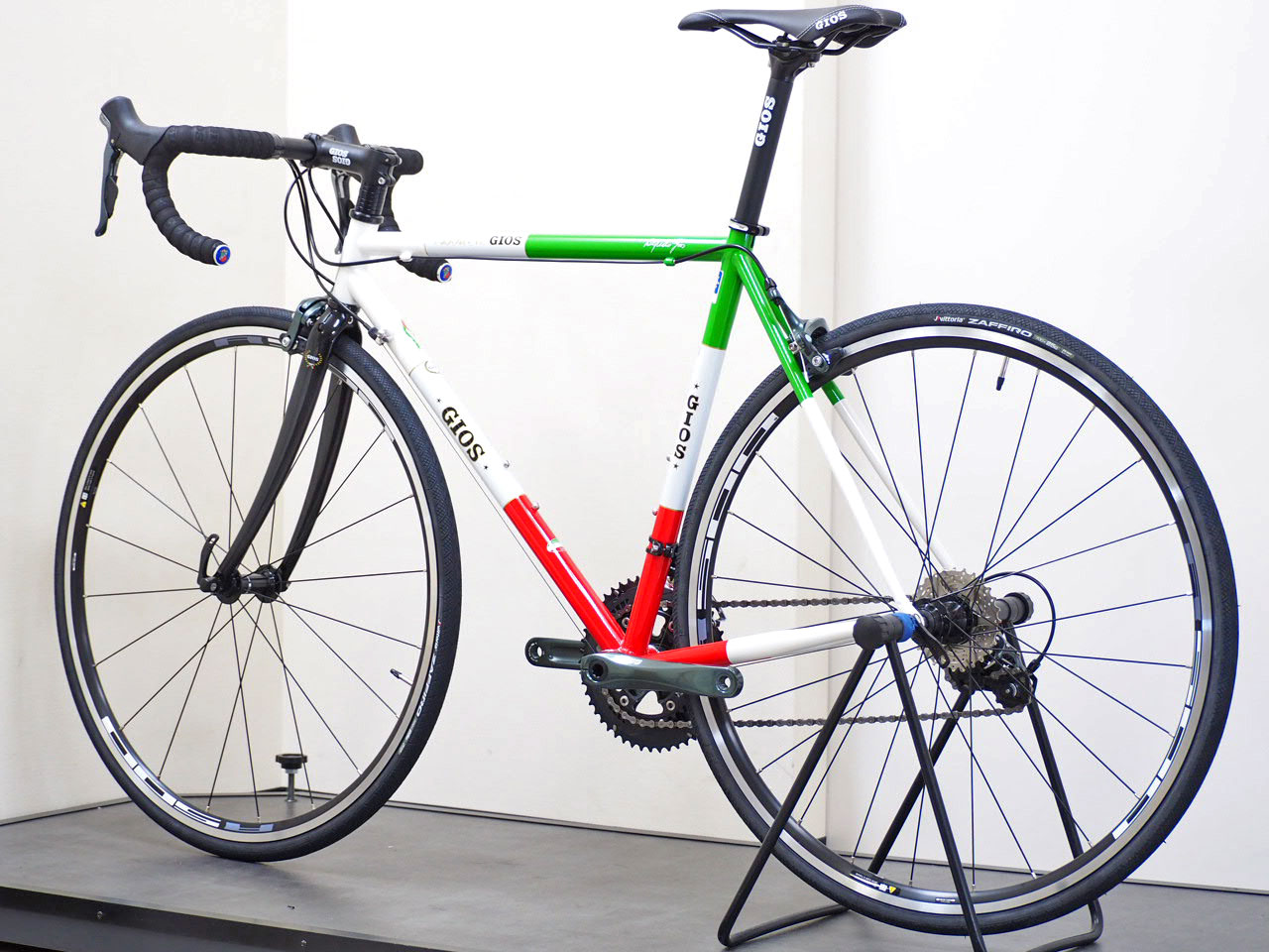 大特価】GIOS (ジオス) AIRONE (アイローネ) TIAGRA 完成車 2019