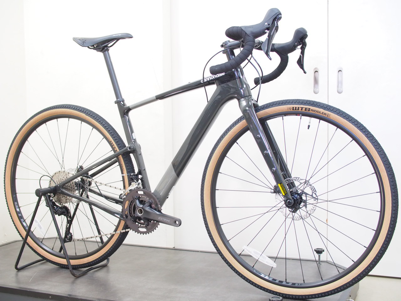 カンザキ吹田店限定！]CANNONDALE(キャノンデール) TOPSTONE CARBON