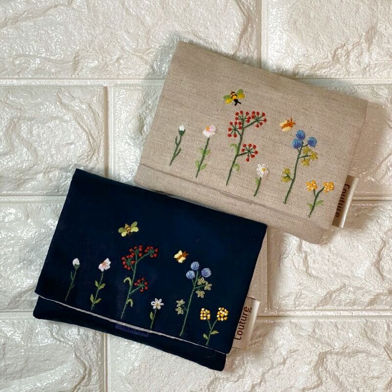 手刺繍ミニティッシュケース＆移動ポケット
