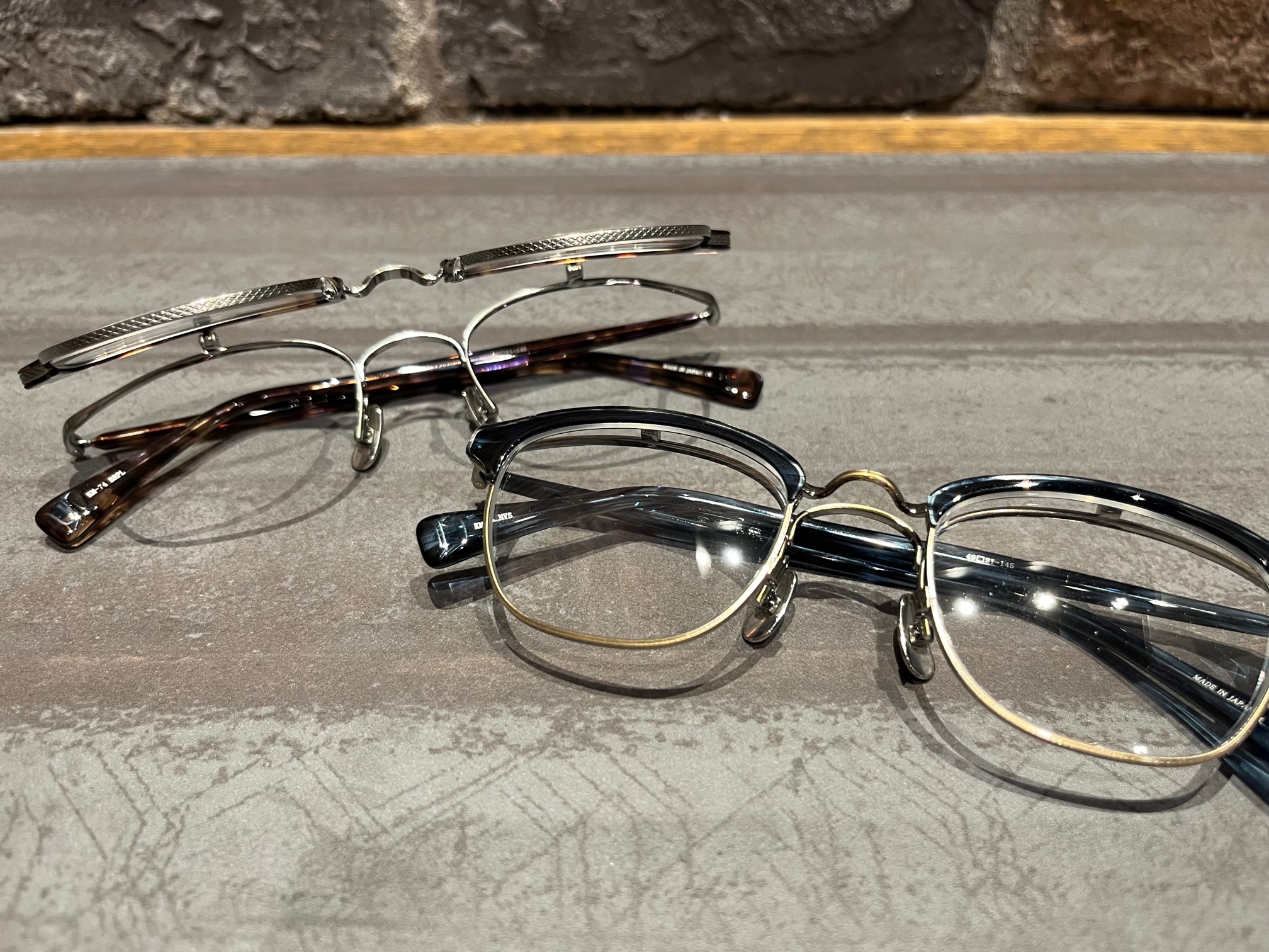 金子眼鏡 新作跳ね上げ式フレーム 入荷情報：ショップニュース