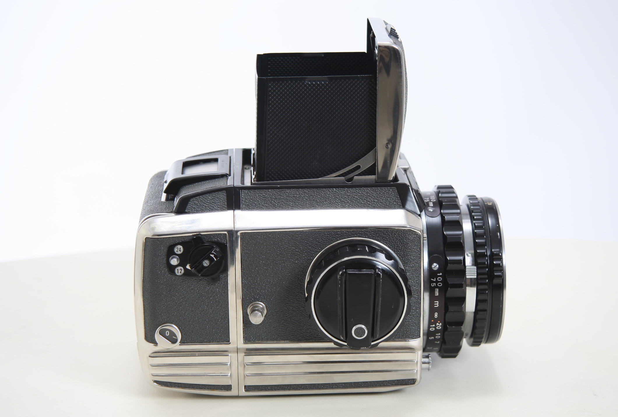 中古入荷情報】善三郎さんのカメラ【ZENZA BRONICA S2 NIKKOR-P 75mm