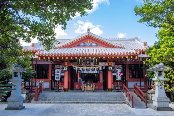 沖縄レンタカー旅】静けさと信仰にふれる「琉球八社巡り」ガイド｜沖縄