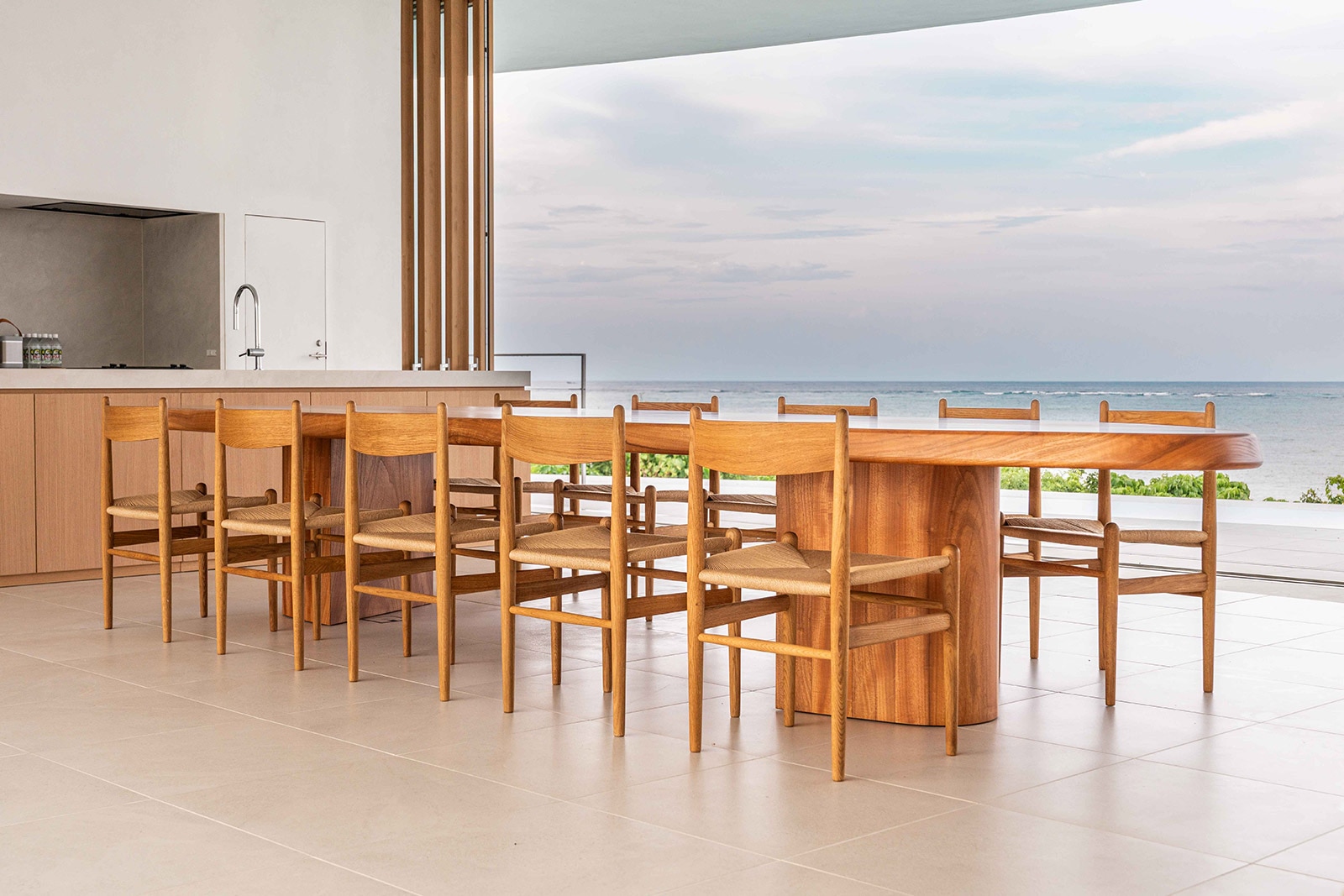 NOT A HOTEL ISHIGAKI - 納品事例 | カッシーナ・イクスシー