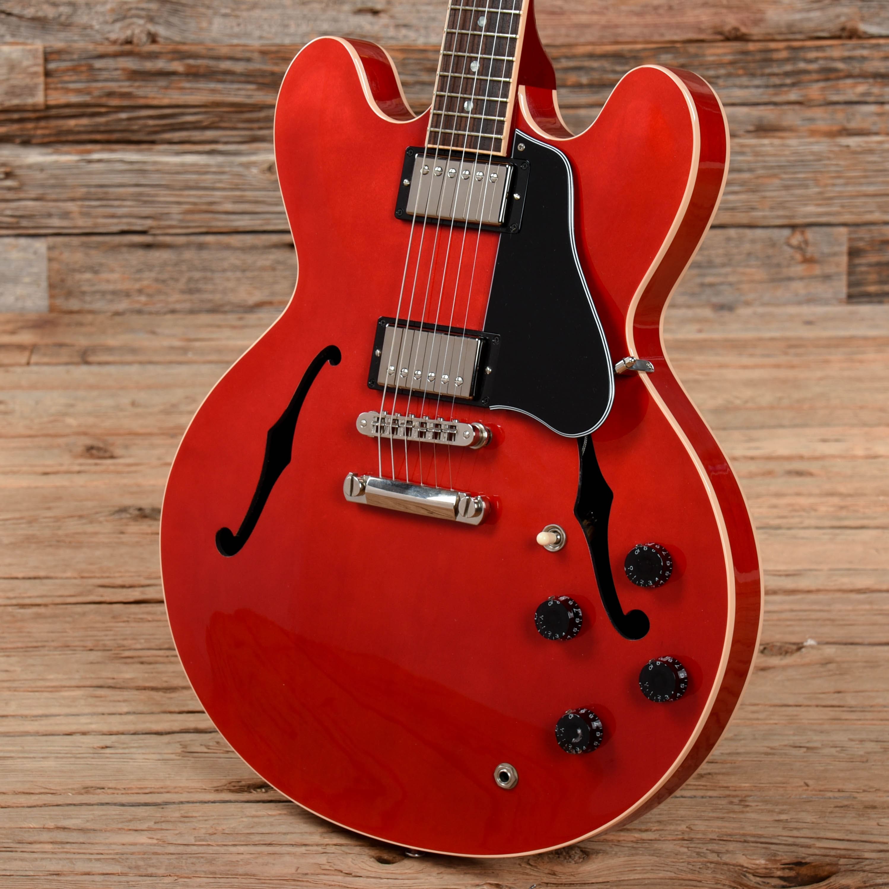 Gibson ES-335 Cherry 2019年（Memphis工場製） Gibson Memphis ES-335