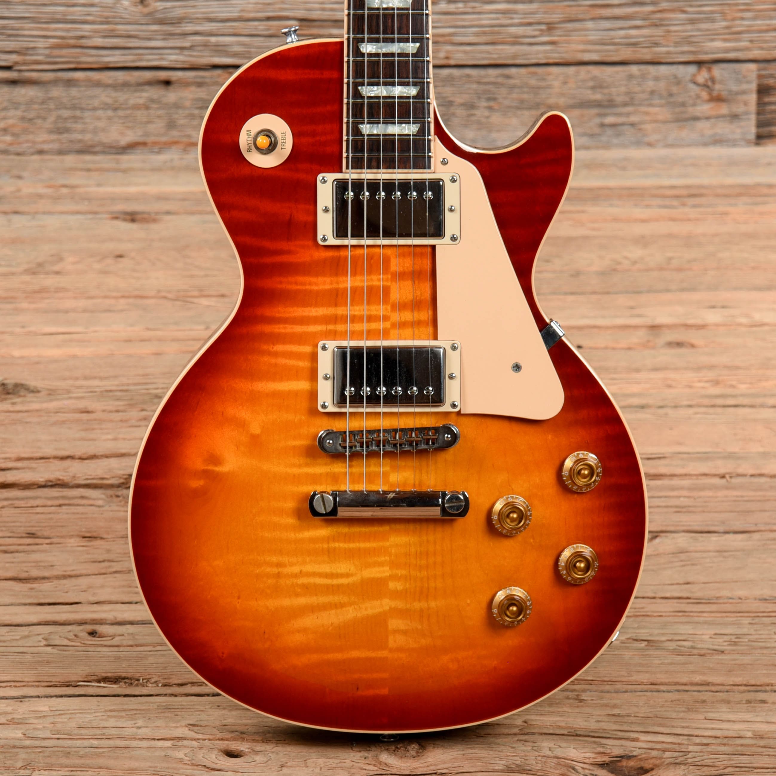 Gibson Les Paul Standard Premium Plus Sunburst 2004 – Chicago
