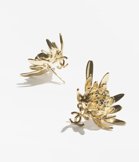 スタッズ、フープ イヤリング、ドロップ イヤリング ＆ ピアス