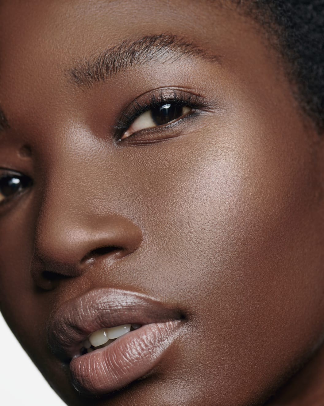 LES SIGNES DE CHANEL Illuminating powder blush​ 998 - Pêche