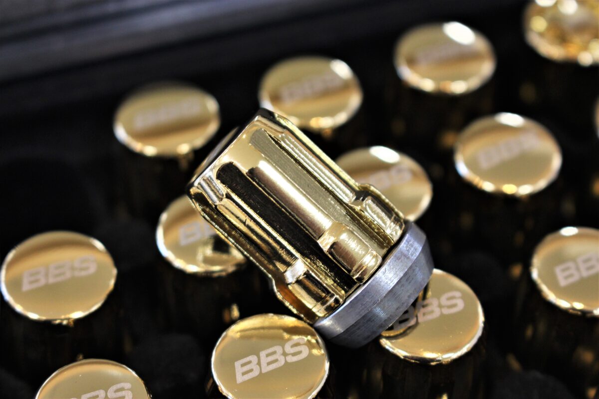 入荷情報】BBS インストレーションキット ゴールド ナットセット