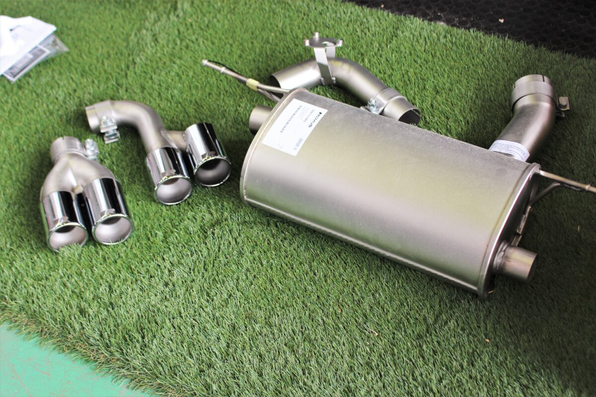 BMW F32 4シリーズ に REMUS-レムス- 4本出しマフラー装着！ | 中川店