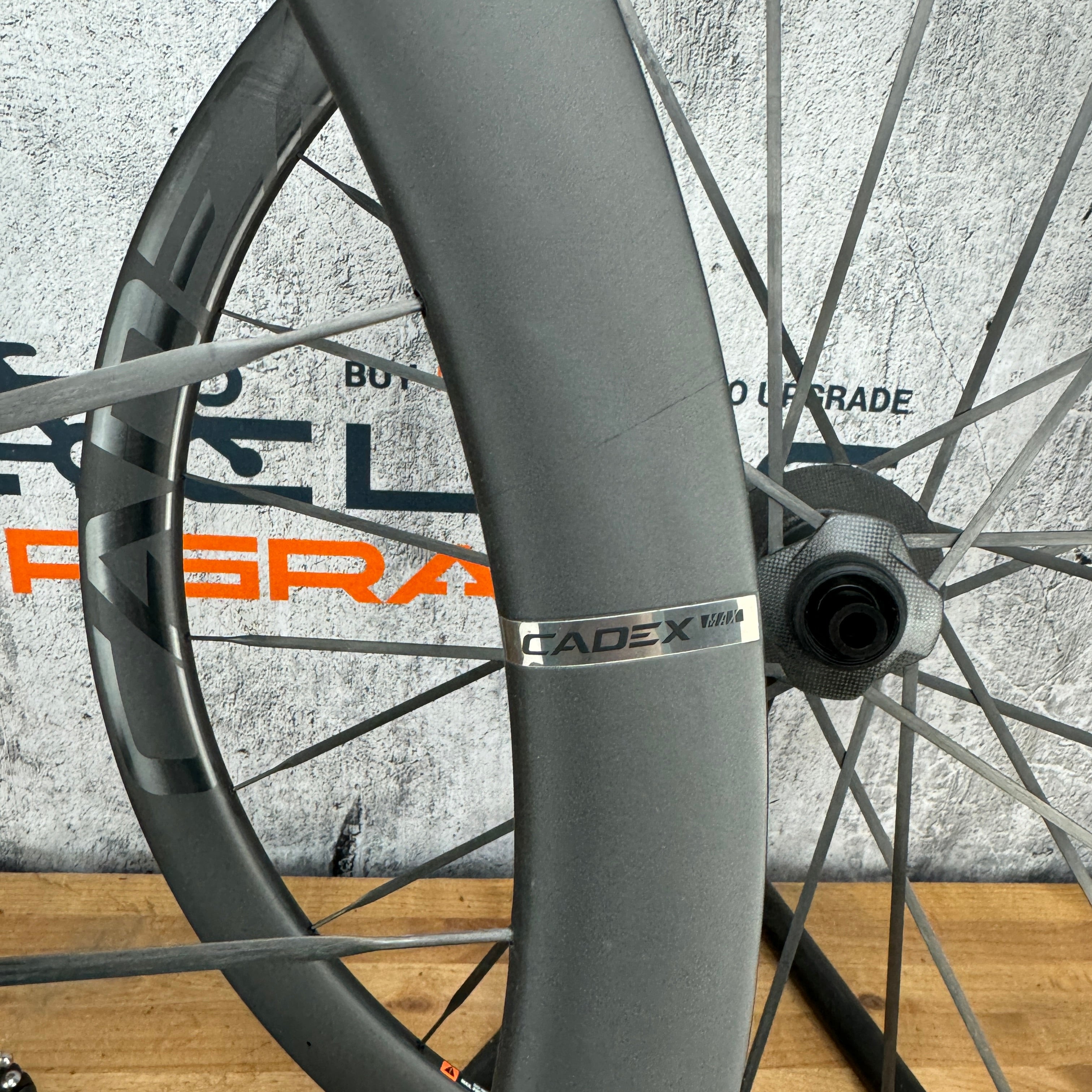 New! Cadex Max 40 Carbon Tubeless Disc Brake Wheelset 700c Ceramic