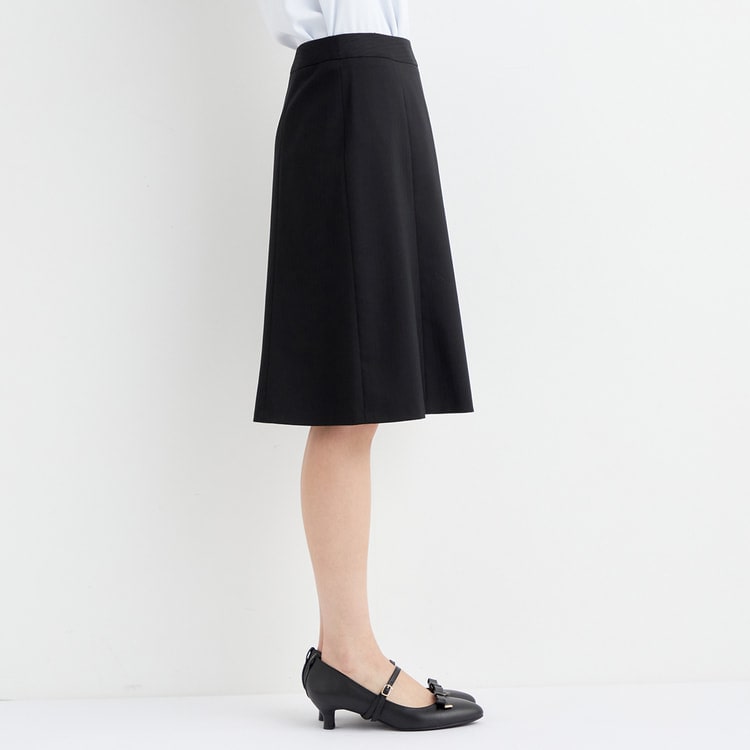 黒シャドーストライプ セミフレアスカート セットアップ着用可【AOKI