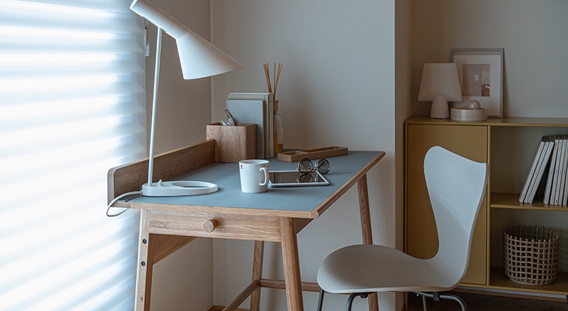 数量限定200台】THEO DESK LINOLEUM LIMITED EDITION - ピックアップ