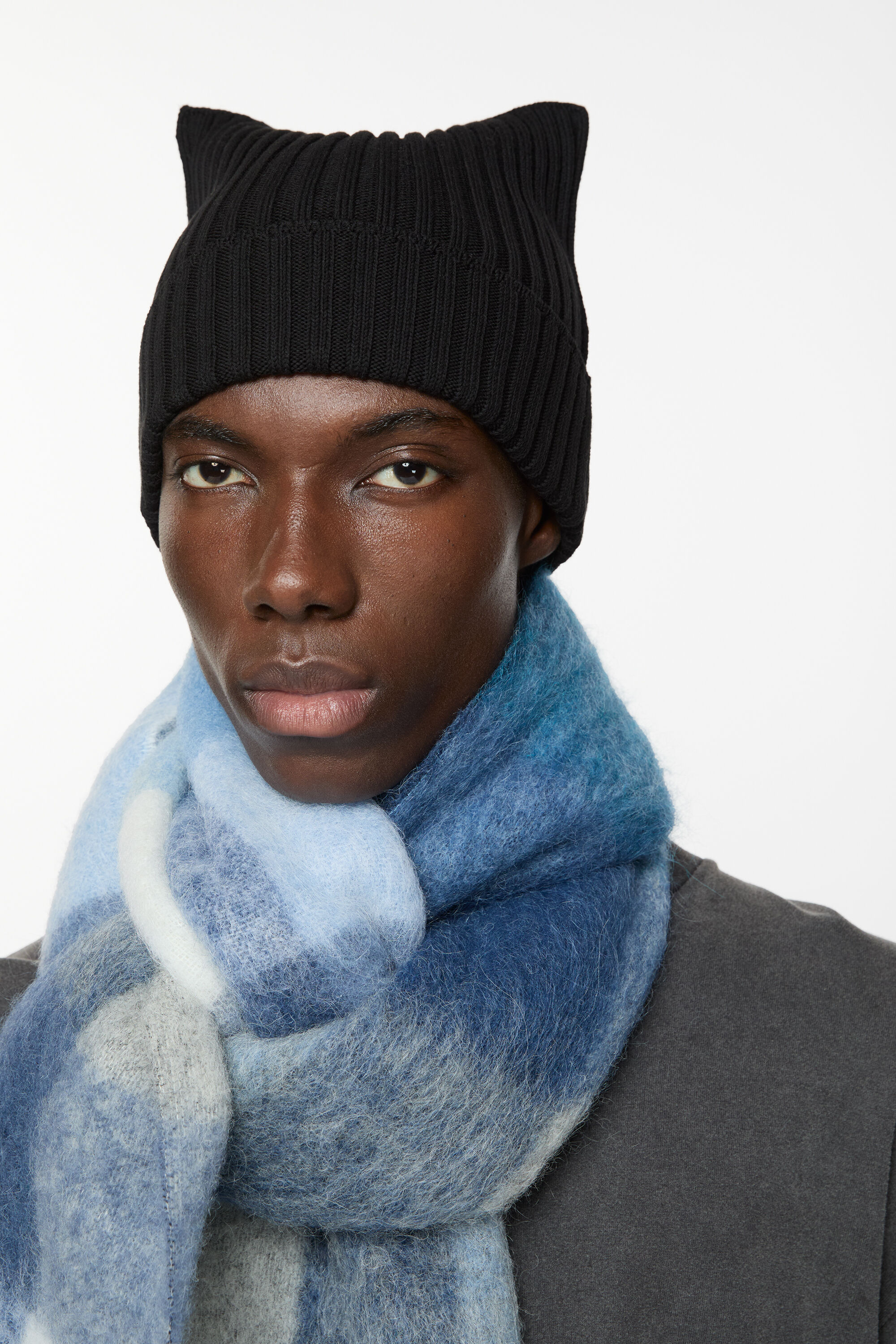 Acne Studios - Ribbed square beanie - Black