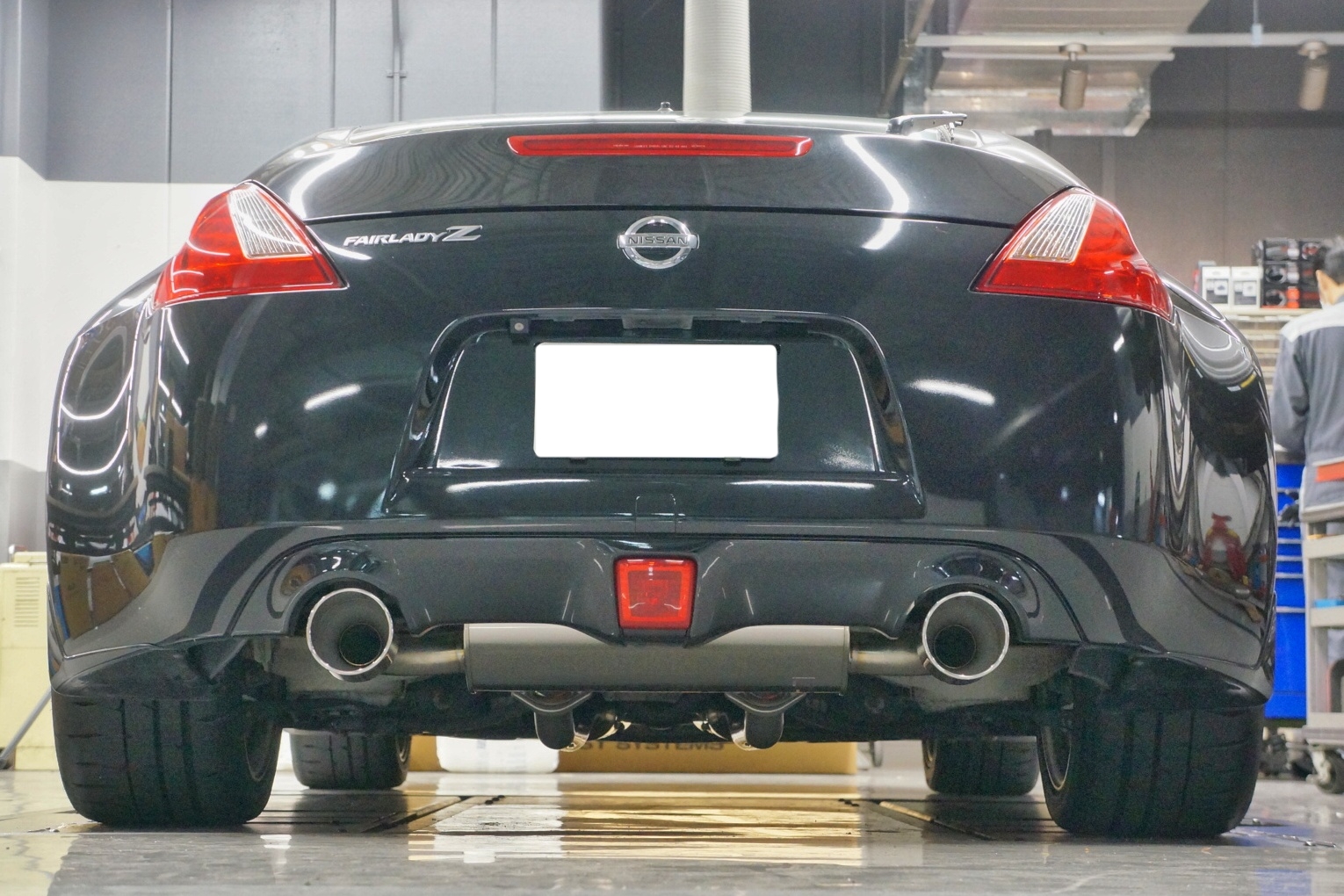 フェアレディZ Z34にフジツボA-Rマフラー | A PIT AUTOBACS