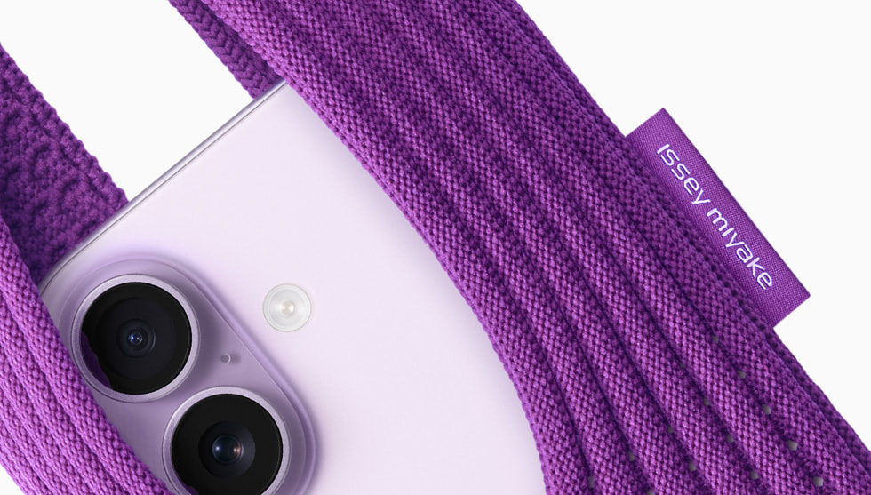 Introducing iPhone Pocket: a beautiful way to wear and carry