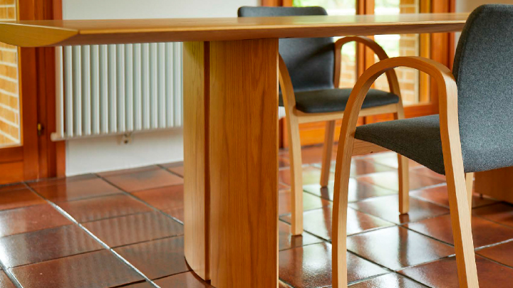 TAVOLO NAVE es | PRODUCTS | arflex（アルフレックス ジャパン）