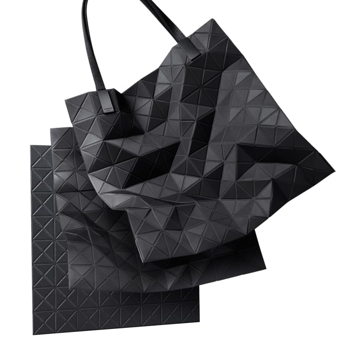 BAO BAO ISSEY MIYAKE 機能的な「TRACK」シリーズ 新色が10月に発売