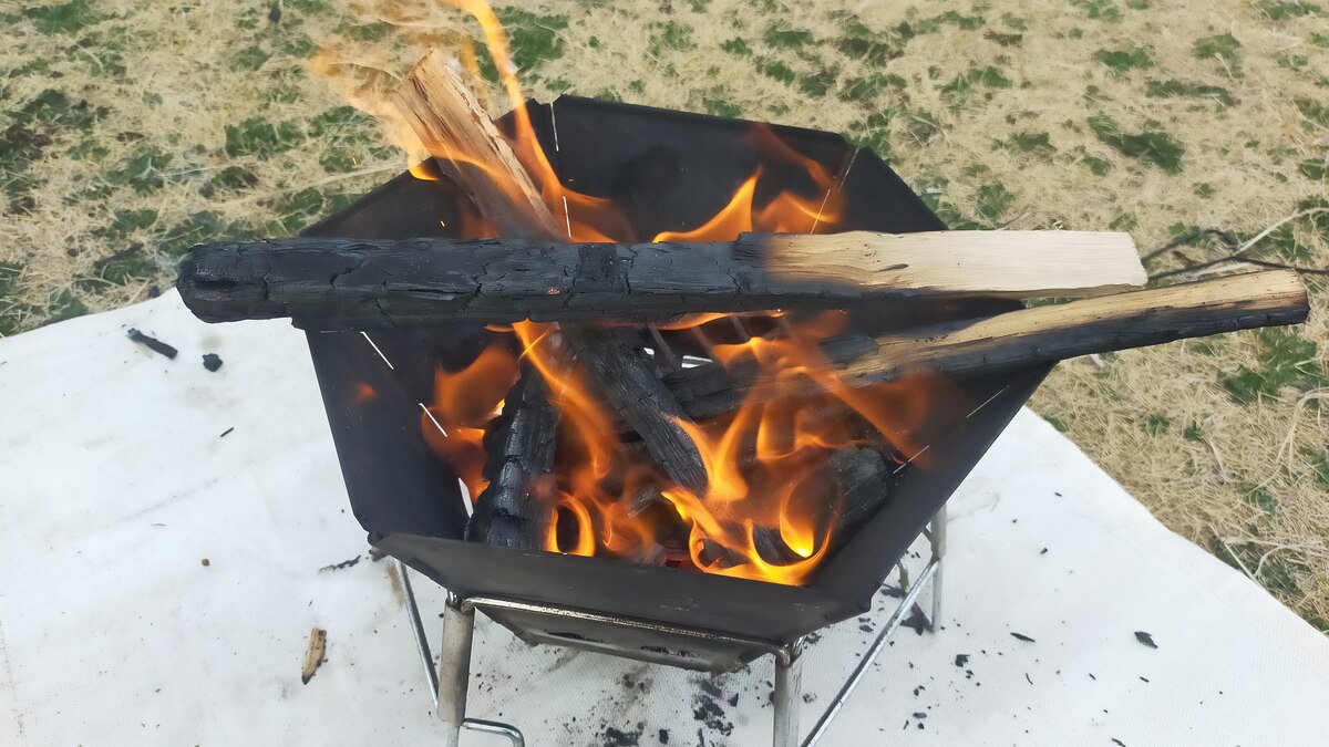 バッドボンファイヤー ステンレス製 六角形 焚き火台 バッドボン
