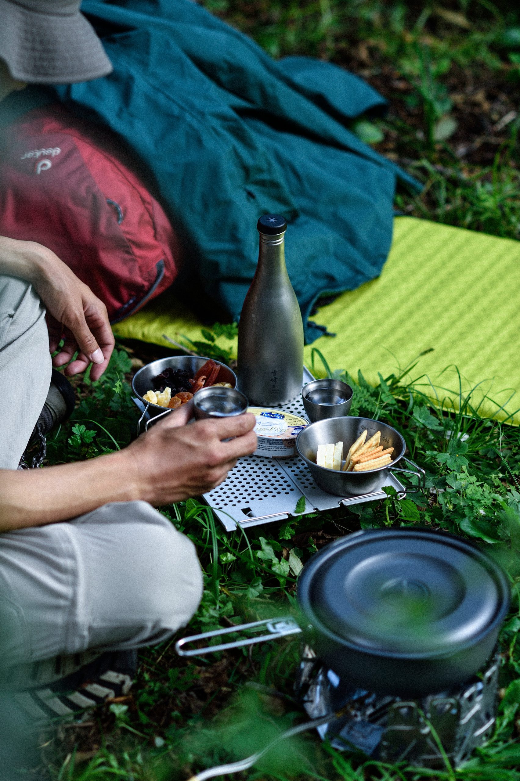 Snow Peak (スノーピーク) ／ 酒筒 Titanium、お猪口 Titanium | 道具