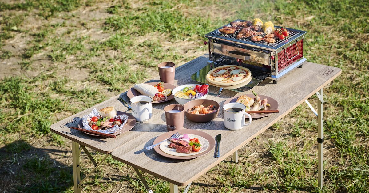 コールマンの2階建てグリルならBBQとピザが同時に作れるってさ