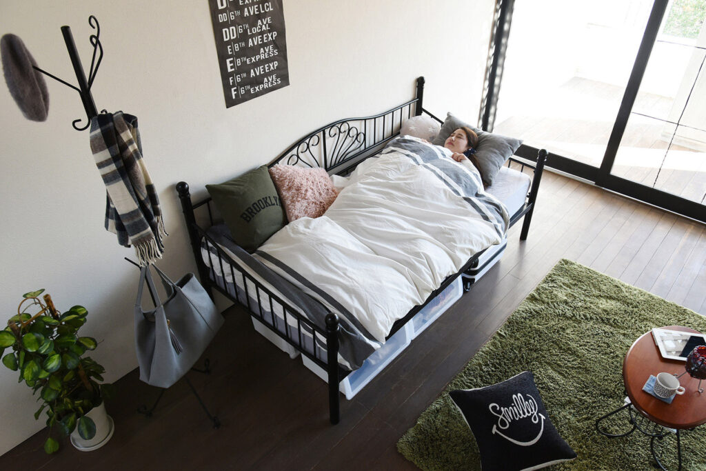 IKEA Fyresdal ブラック スチール ベッドフレーム