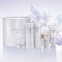 コスメデコルテ｜クリスマスコフレ【2025】 | 美的.com