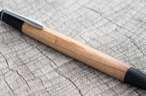 屋久杉のペンの紹介 | 野原工芸｜作り手の裏話