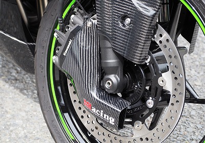 カワサキZX-25R SE（2023） オーバー製キャリパーダクト装着