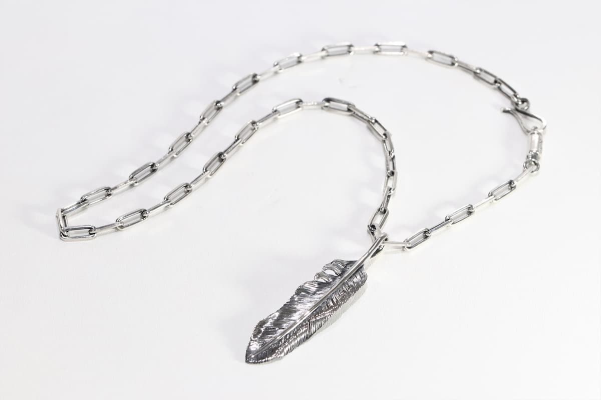 フェザー [ ネックレス・ペンダント ] buff(バフ)