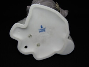 東京都立川市にて、リアドロ、マイセンなどのフィギュリン 陶磁器人形