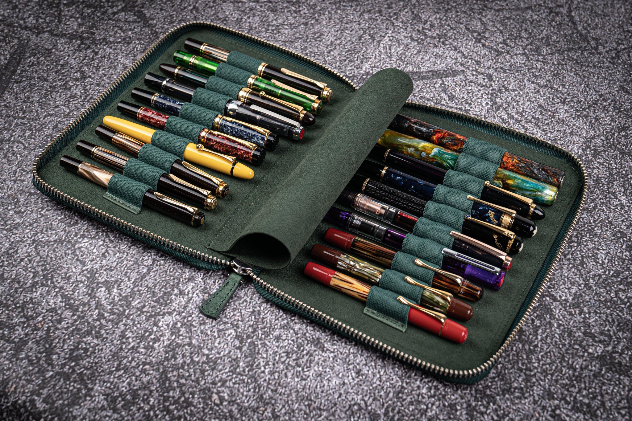 Leather Zippered 20 Slots Pen Case - Crazy Horse Green - Galen Leather