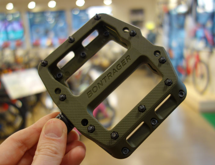 Bontragerのペダルが入荷しました！！！ | ジーンバイクス 神戸西