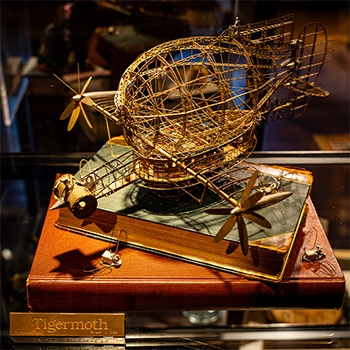 ジブリ美術館オリジナルエッチング 「タイガーモス 1/144」｜三鷹の森