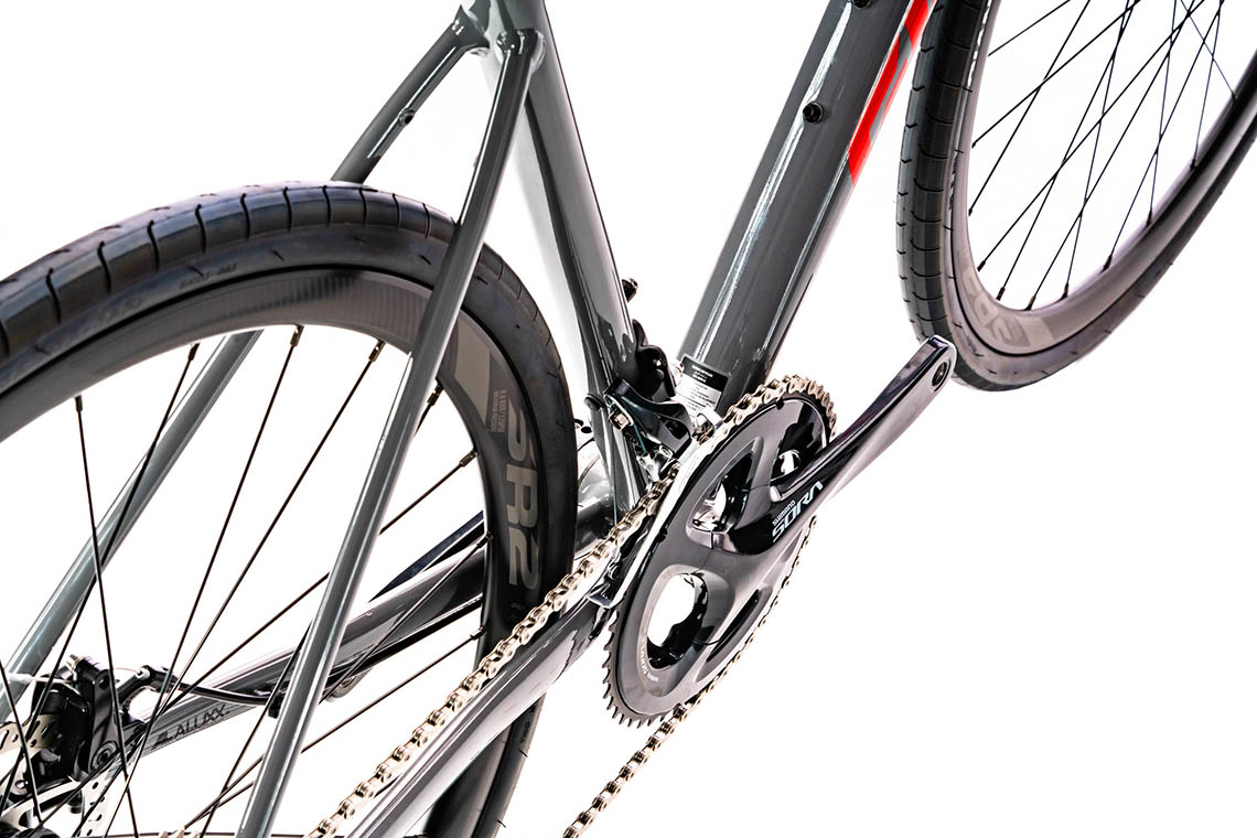 2020 GIANT Bicycles | CONTEND AR 3