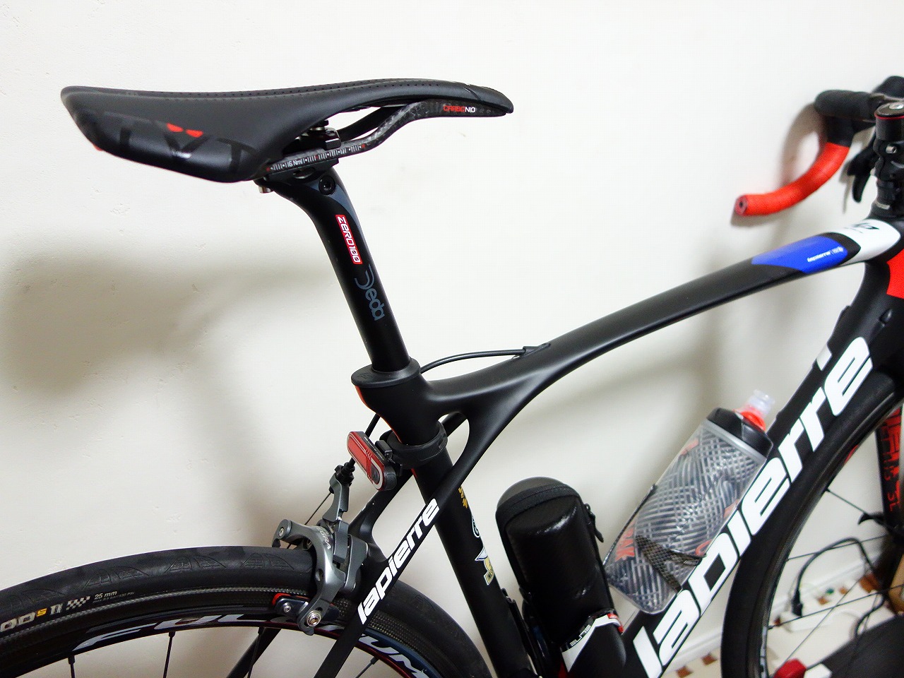 憧れのカーボンレールサドル！？「Astvte “Starlite VT”」を購入しま