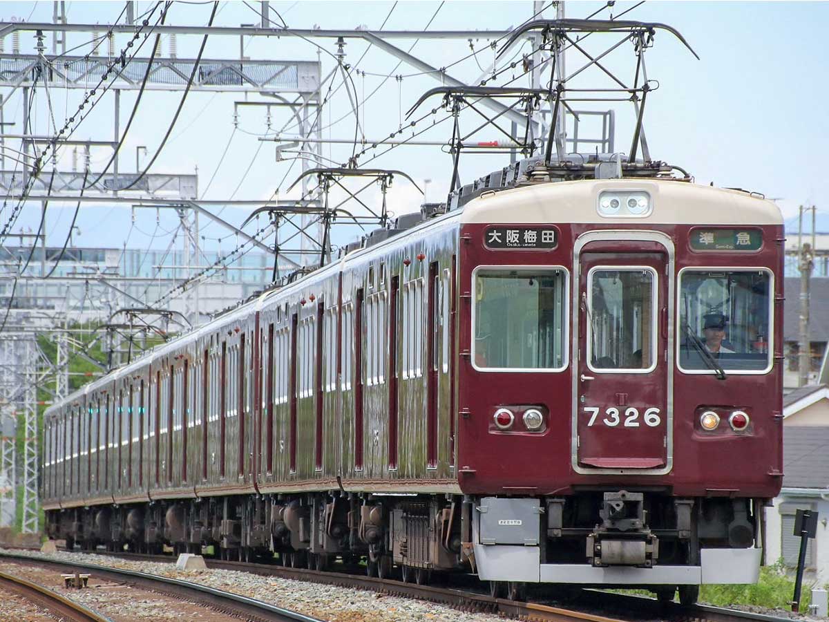 32023＞阪急7300系 （京都線・7326編成）増結用先頭車2両セット（動力