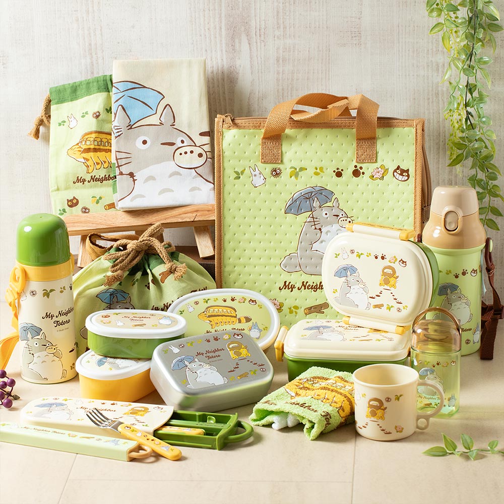 となりのトトロ 抗菌ふわっとランチボックス 小判型 360ml ネコバス