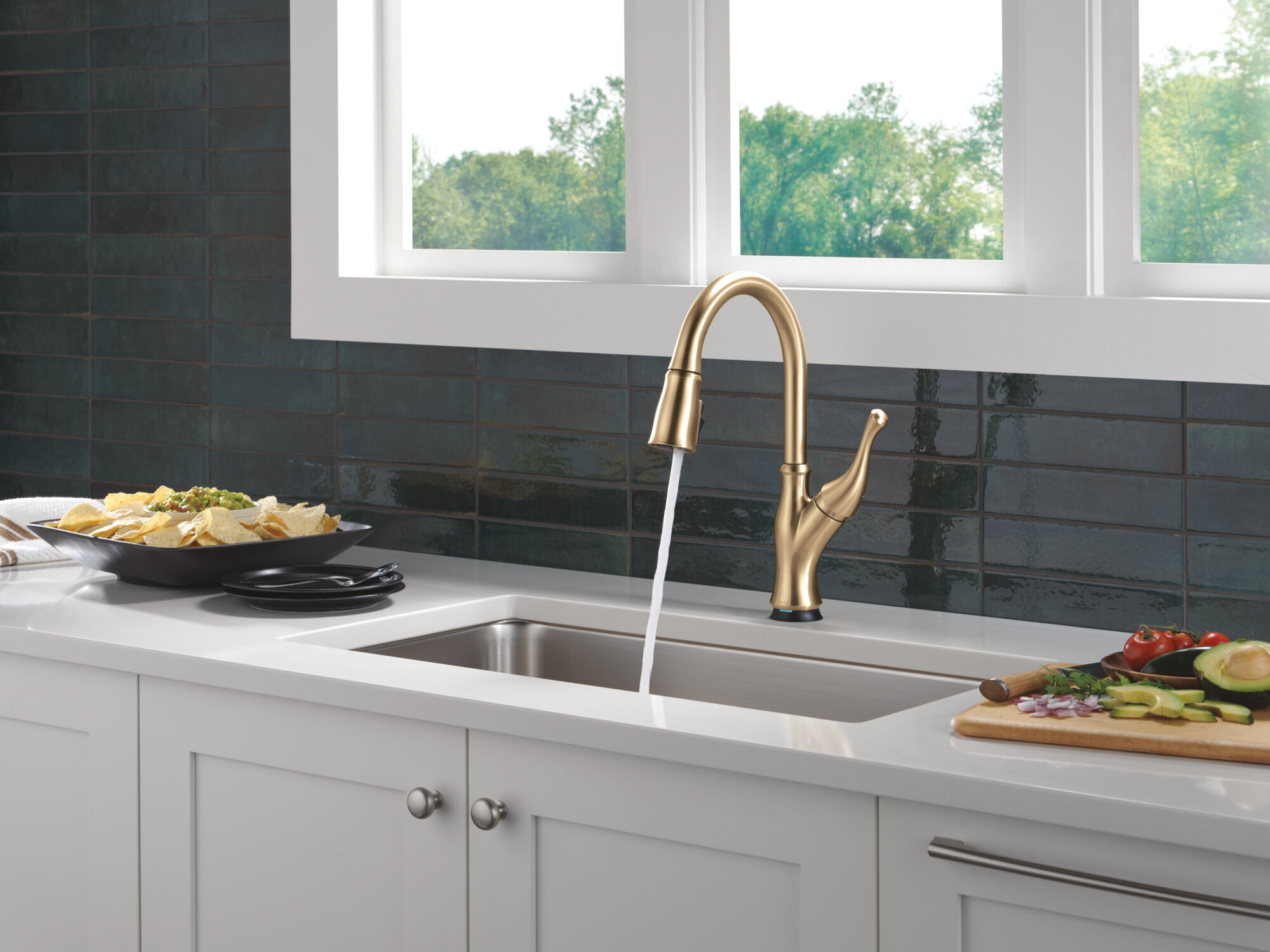 Touch2O® Technology Kitchen Faucet with Touchless Technology in