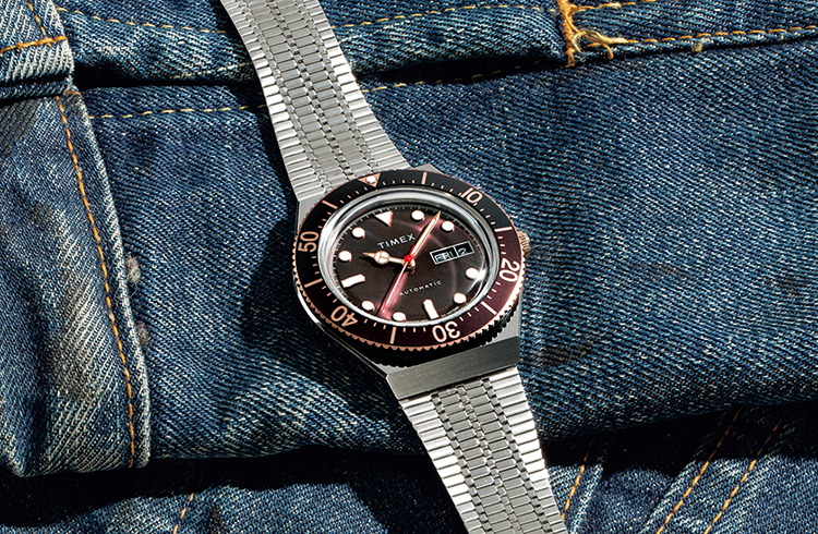 チープシックなTIMEXの機械式“Q”が大人志向にしっくりキタ｜雑誌Begin