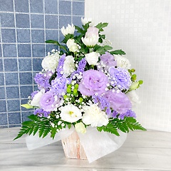 御供】紫トルコキキョウと菊のアレンジメント(H40)「フィオリーノ