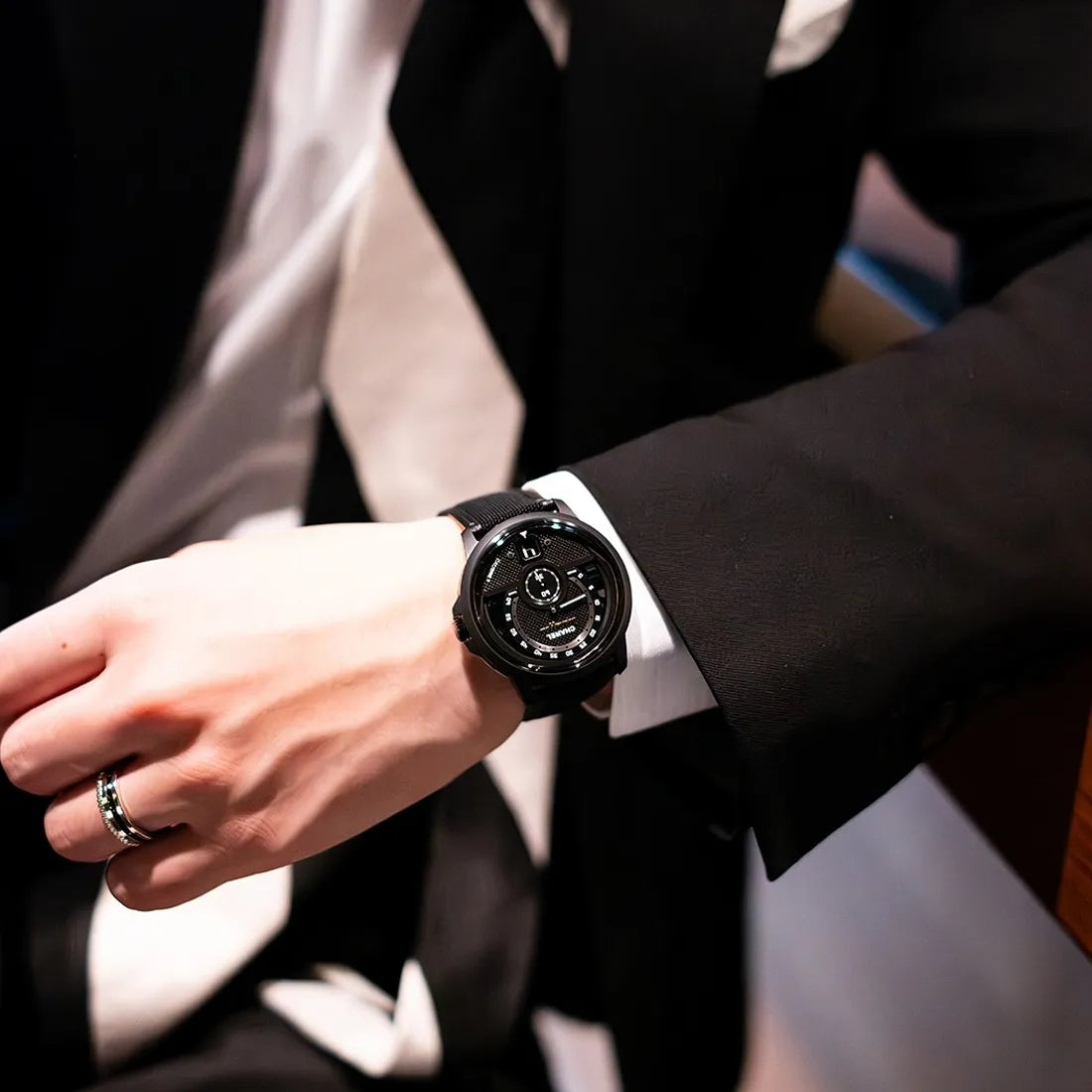 H9870 ムッシュー ドゥ シャネル スーパーレッジェーラ インテンス