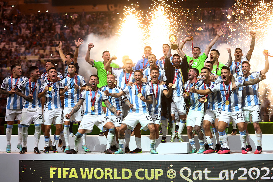 W杯】無邪気なメッシが「可愛い」 優勝アルゼンチン